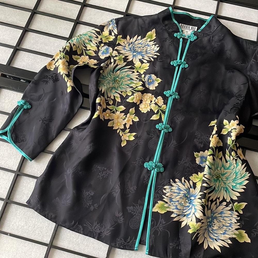 Robbie Bee. 100% Silk Top
